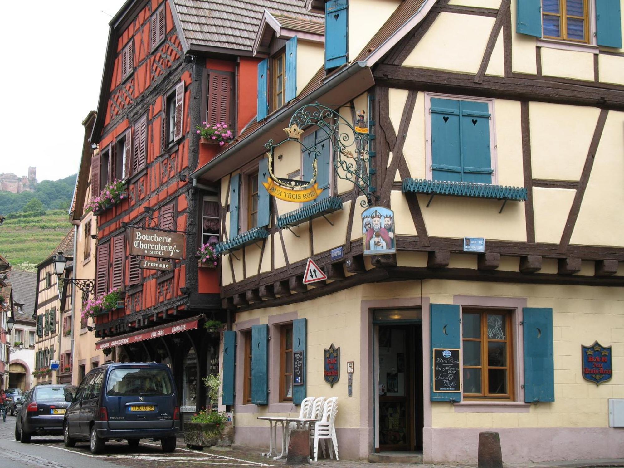 Le Tokay Apartment *